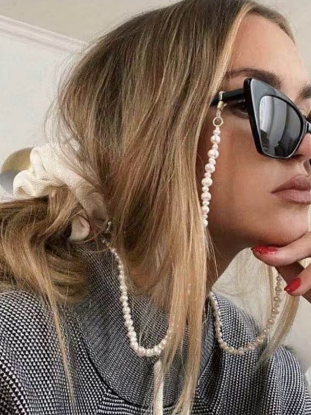 Eyeglass pearl chain Sunglasses stripe holder